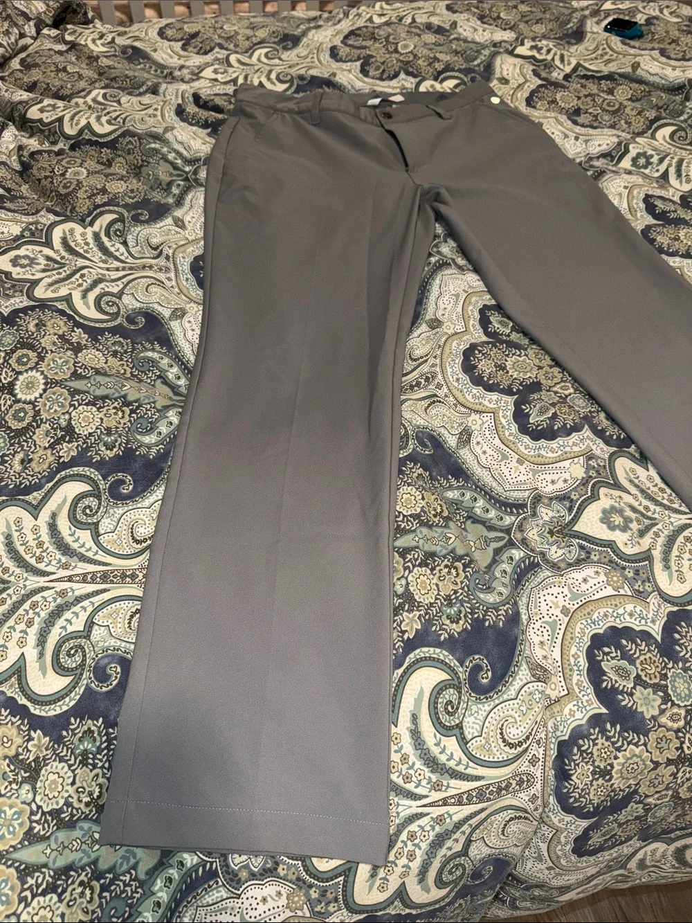 Adidas Gray Golf Straight-Leg Pants size 32/30